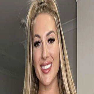 Miss Kayla Lea porno yıldızı