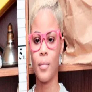Arie Faye porno yıldızı