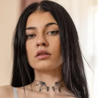 Chloe Heart porno yıldızı