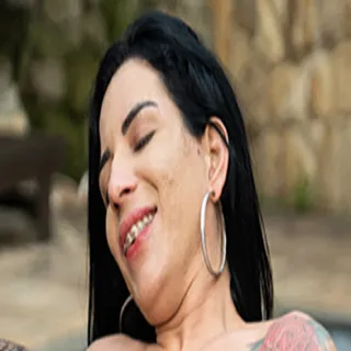 Carol Corrales porno yıldızı
