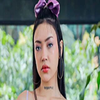 Aradia porno yıldızı