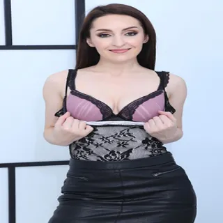 Di Devi porno yıldızı