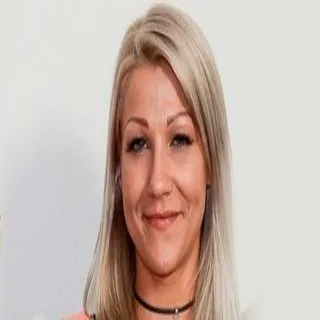 Aby Action porno yıldızı