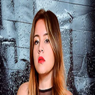 Karmina Leon porno yıldızı