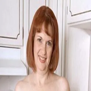 Angie Summers porno yıldızı