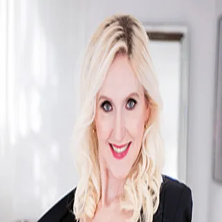 Oksana Monet porno yıldızı