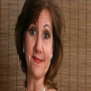 Elle Denay porno yıldızı