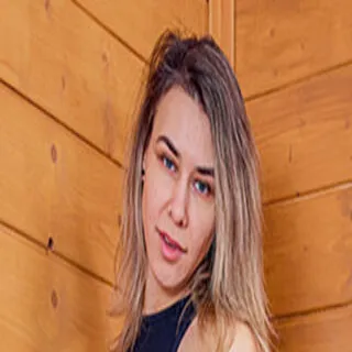 Anika Now porno yıldızı