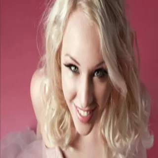 Lola Taylor porno yıldızı