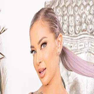 Hayley Davies porno yıldızı