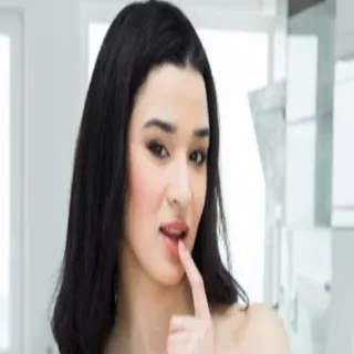 Mia Navarro porno yıldızı