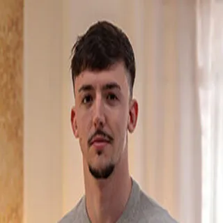 Yeri Blue porno yıldızı