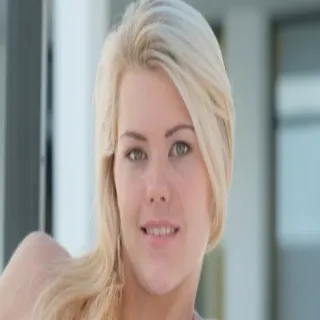 Izzy Delphine porno yıldızı