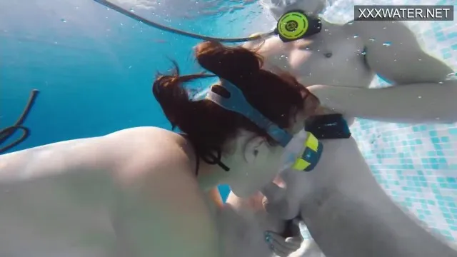 Bunny'nin esmer ve sert sikiş pornosu