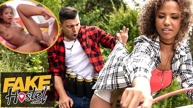 Romy Indy'nin Banyoda Harika El İle Boşaltma Anları Sikişi