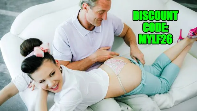 Alison Rey'in Evde Sert Seks ve Esmer Güzel Sahnesi