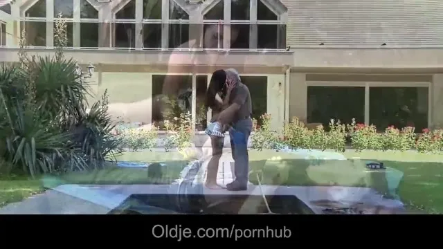 Sarışın Honey Demon'un Ateşli Seks ve Porno Sahnesi
