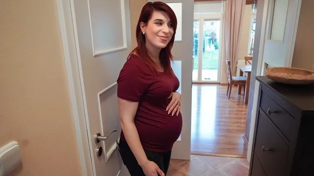 Hamile Kızıl Saçlı Kadının Sert Seks ve Porno Anıları