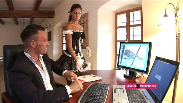 Black Angelika ve Defrancesca Gallardo'nun Ateşli Üçlü Seks