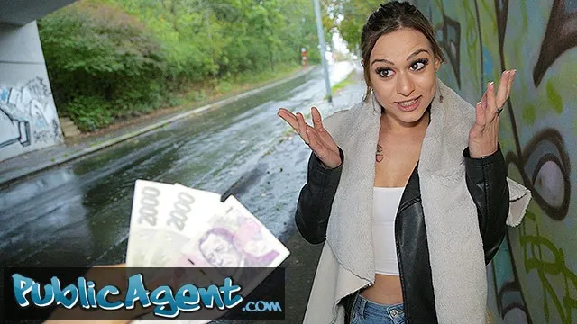 Rubi Rico'nun kovboy kız pozisyonu ve sert sikiş