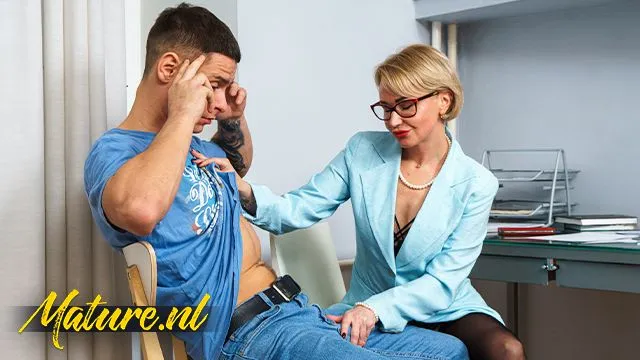 Olgun Cherry Aleksa'nın Ateşli İlişkisinde Sert Porno