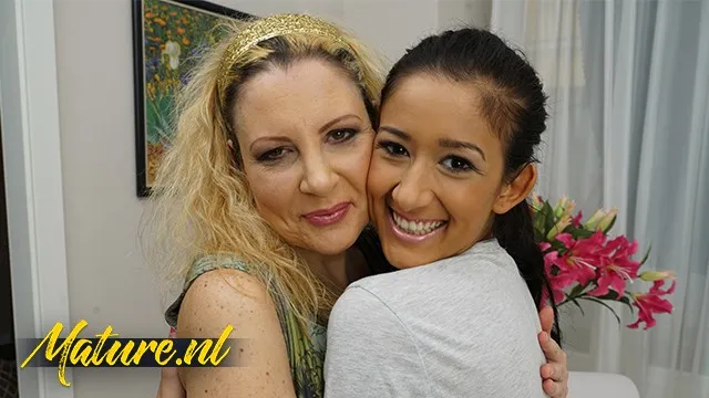 Darcia Lee'nin Büyük Göğüsleriyle Lezbiyen İlişkisi Sikişi