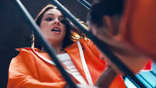 Milan Cheek'in Lezbiyen ve Anal İlişkisi Sikişi
