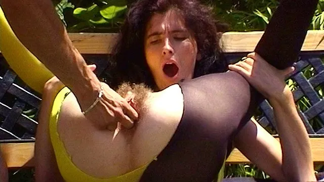 Fancy Woman'ın Açık Hava Sexi ve Sert Sikiş Deneyimi