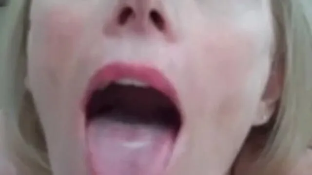 Olgun Kadınların Seks Deneyimleri ile Melanie'nin Mature ve Sert Seks Maceraları