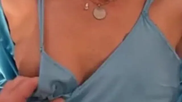 Asyalı Bebek Dolunun Erotik Anları, Porno ve Sikiş
