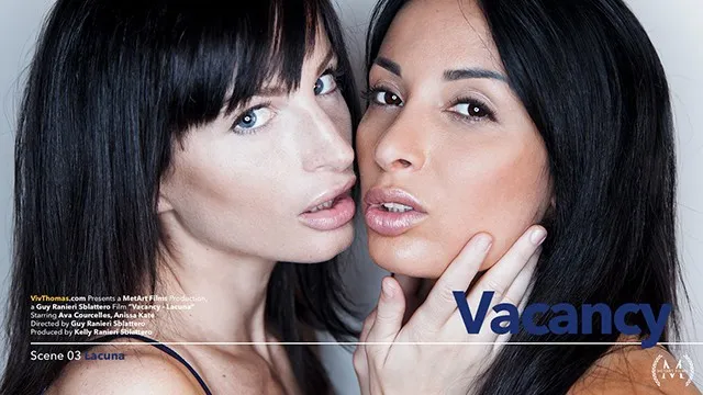 Anissa Kate ve Ava Courcelles'in Lezbiyen İlişkileri ve Sert Seks