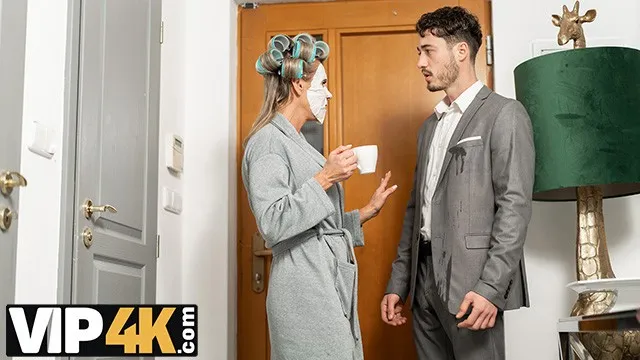 Victoria Nova'nın büyük göğüsler ve sikiş macerası
