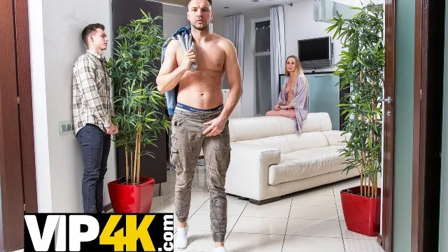Nika Katana'nın 50'li yaşlarda ilk seks deneyimi