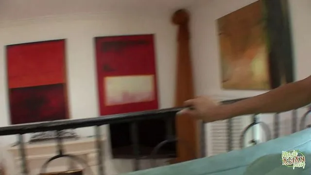 Asyalı Kızın Ateşli ve Sert Seks Anlarındaki Porno ve Sikiş