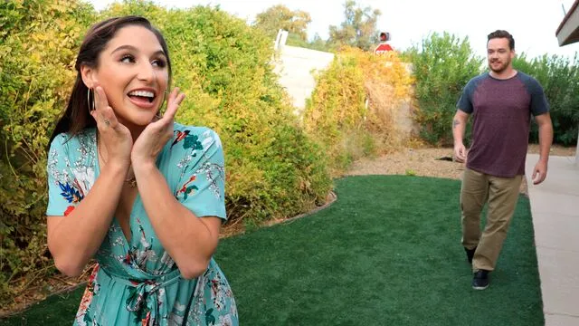 Abella Danger'ın Latina ve Oral Sahnesindeki Porno Anları