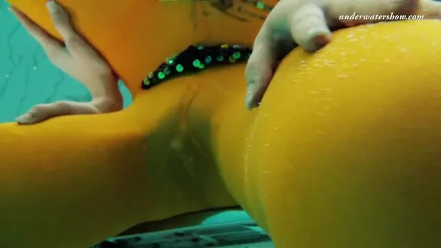 Puss'in Sexy Tits Action Anlarında Büyük Göğüsler ve Seks