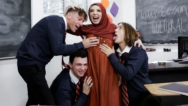 Kiki Daire'ın çılgın kovboy kız pozisyonu ve seks macerası