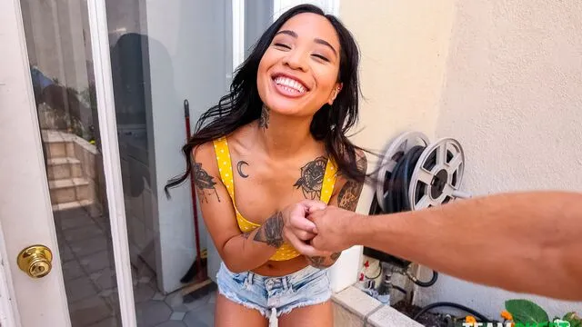 Honey Gold'un Esmer ve Oral Porno Deneyimi