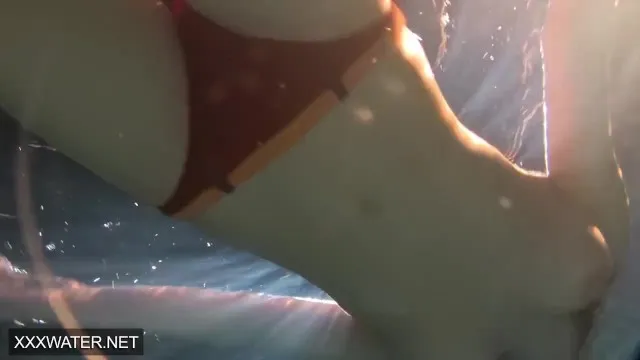 Olgun Kadınların Sıcak Solo Anlarındaki Porno