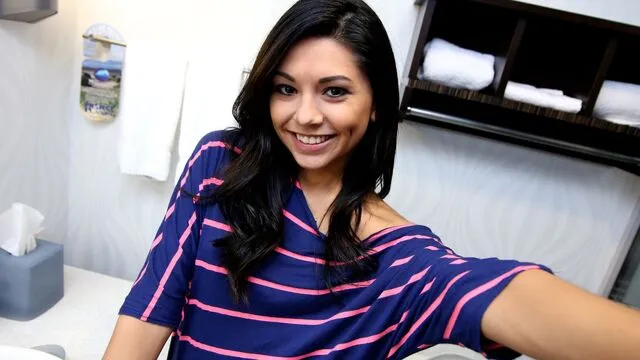 Olgun Serena Torres'in Sert Sikiş ve POV Anları