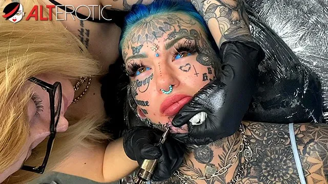 Amatör Amber Luke ve Amber B'in Mastürbasyon ve Seks