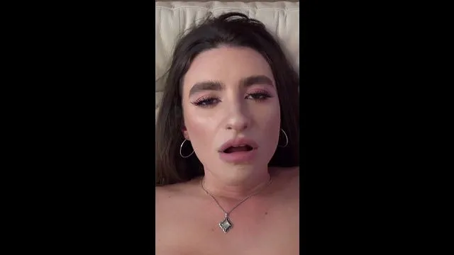 Mila Taylor'in Üvey Fantezi ve Grup Seks Partisi