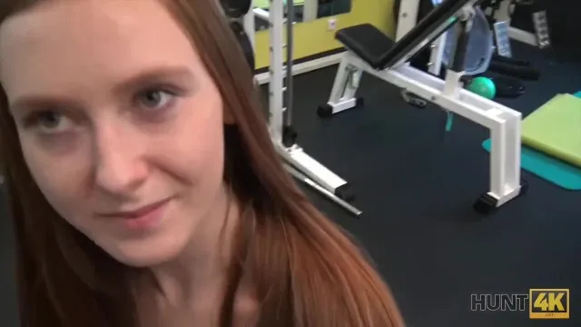 Linda Sweet ile genç kızların sikiş ve para karşılığı seks deneyimi