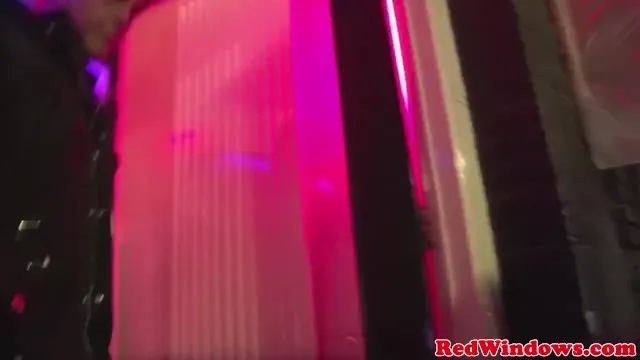 Sigara İçen Kızın Şehveti ve Porno Sırrı
