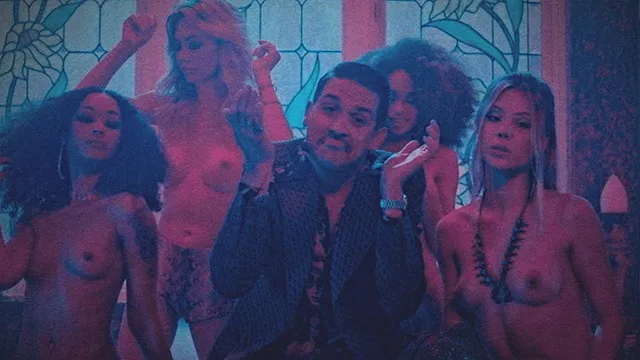 Amia ve Vicki'nin Sert ve Derin Grup Seksi